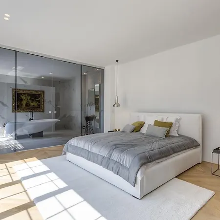 Loft Astoria - The Ultimate Penthouse Apartment